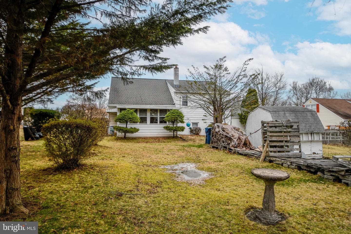 220 Hampshire Drive photo 16