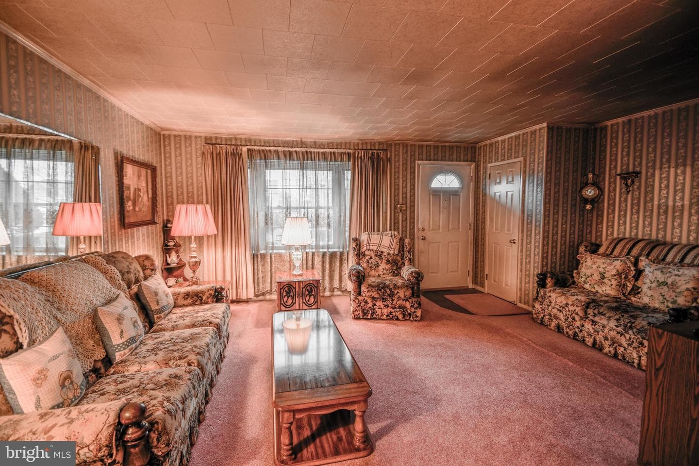 220 Hampshire Drive photo 4