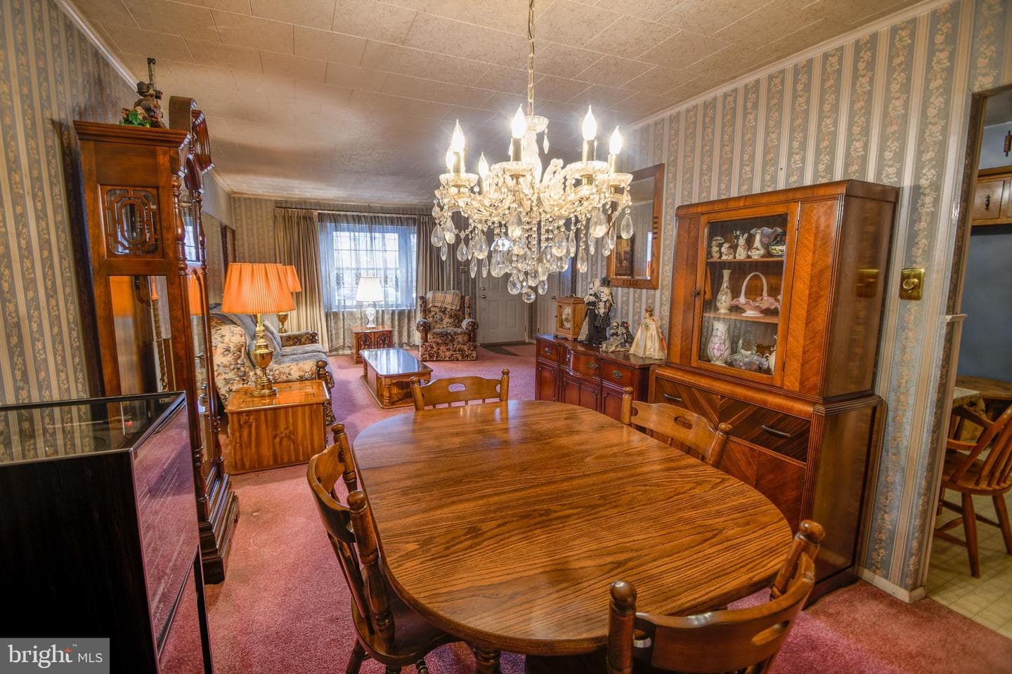 220 Hampshire Drive photo 6