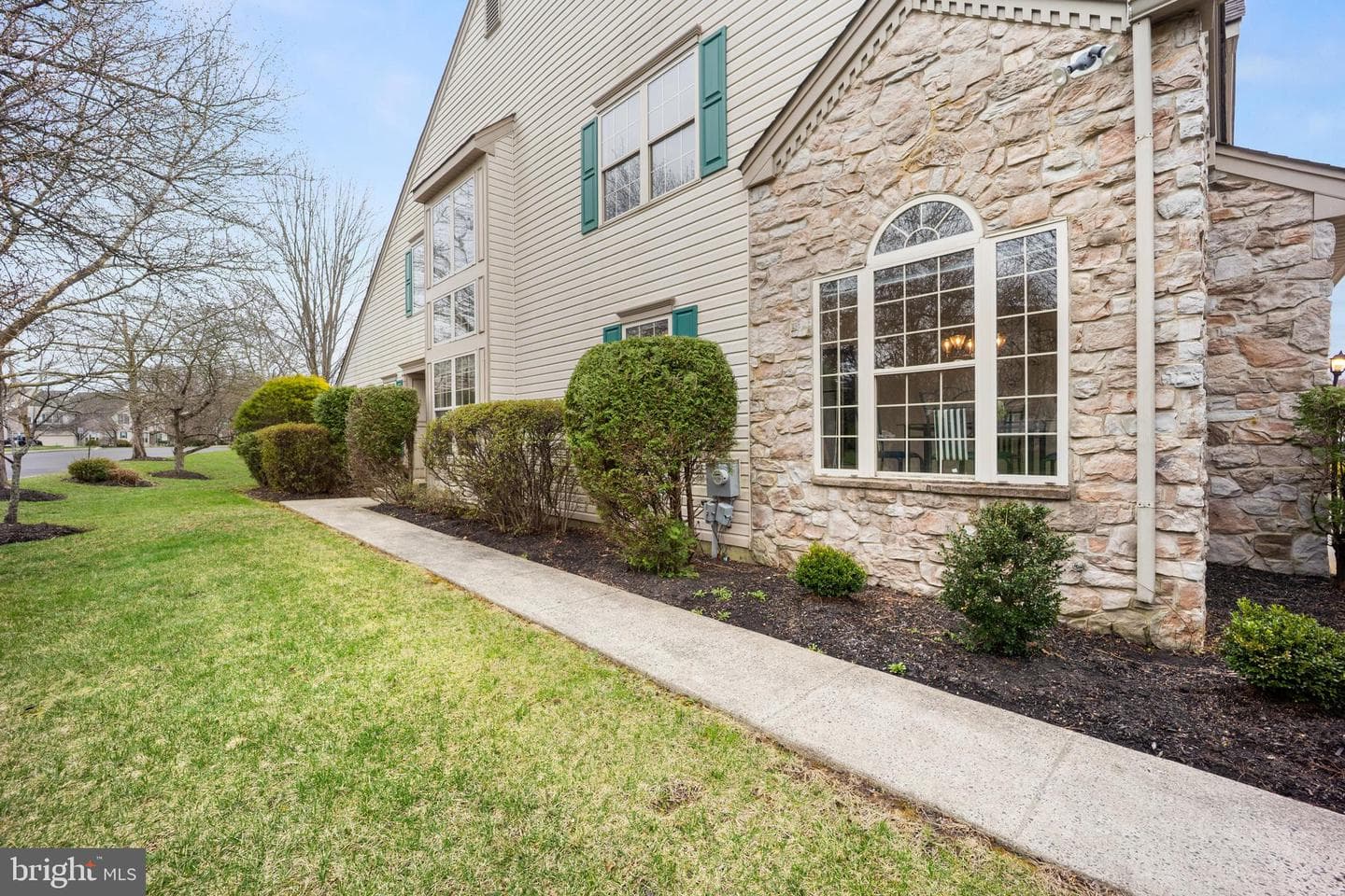 5087 Raintree Court photo 4