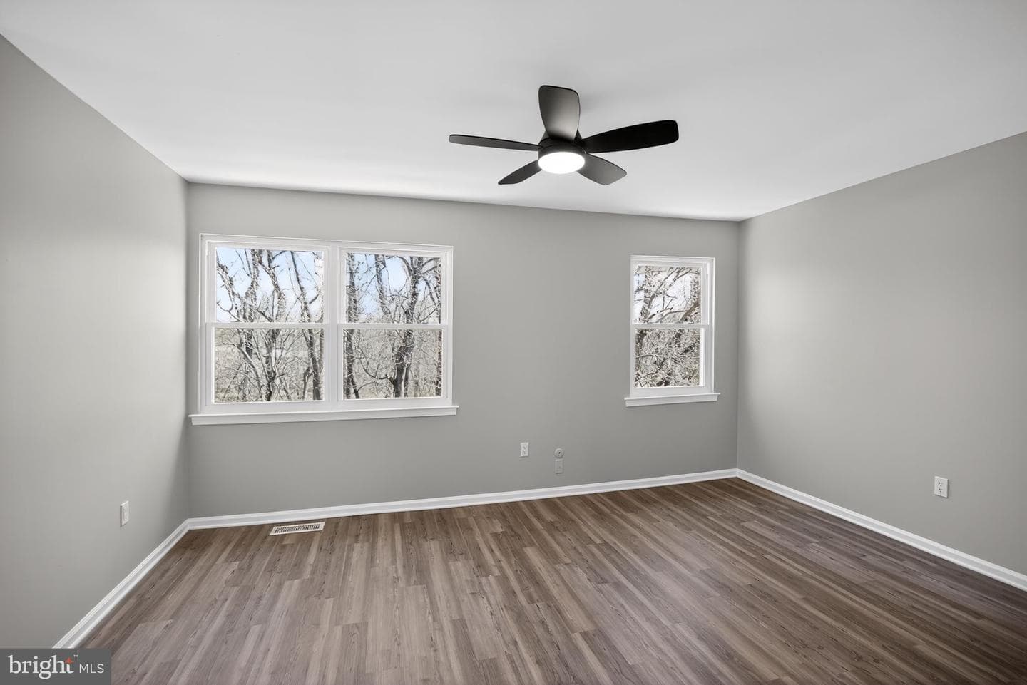 9 E Ridge Mews photo 14