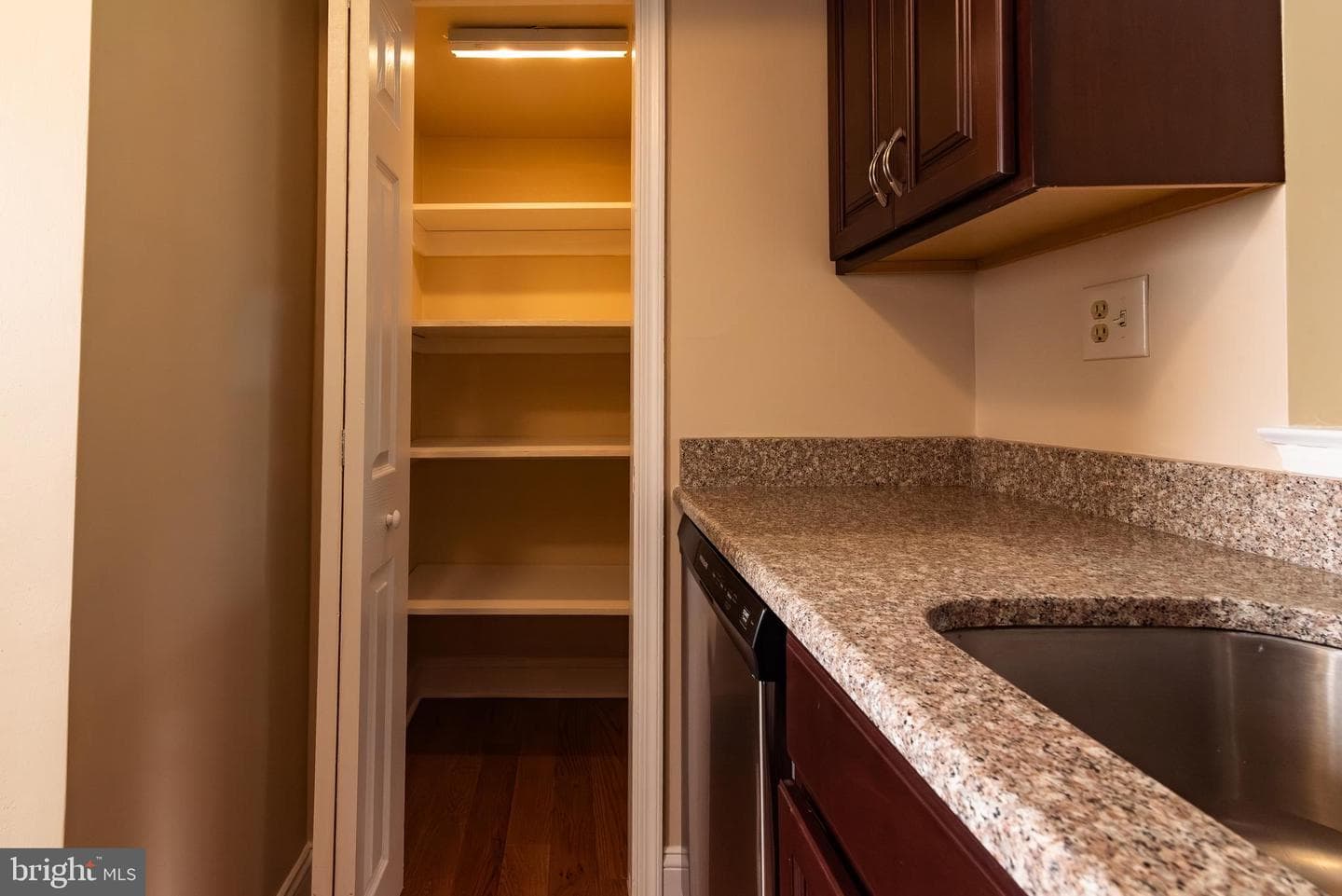 9 Aspen Way photo 10