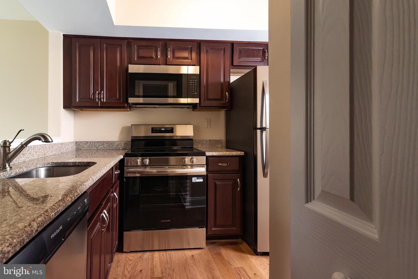 9 Aspen Way photo 8