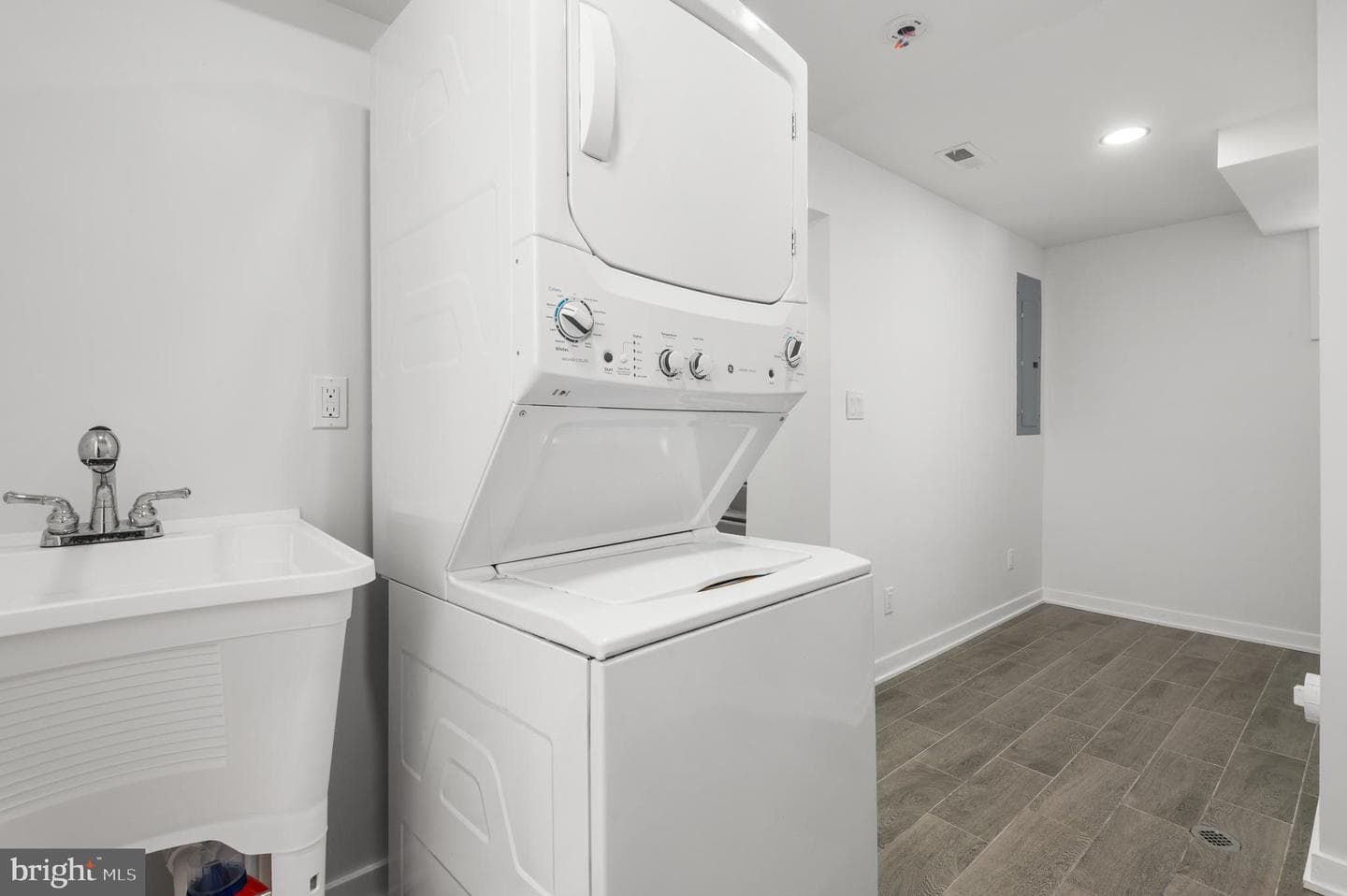 549 Austin Drive photo 24