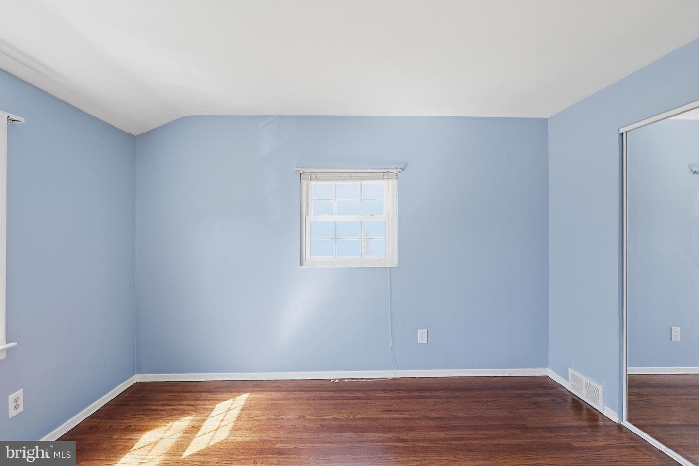 221 Valley Drive photo 37