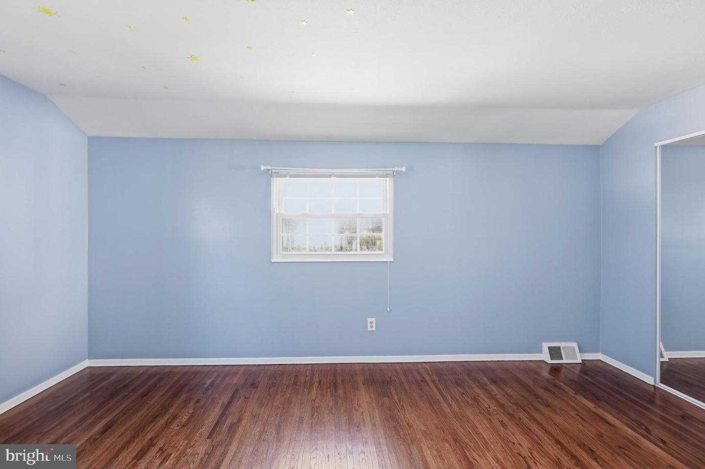221 Valley Drive photo 40