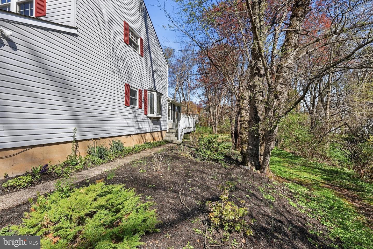 221 Valley Drive photo 55