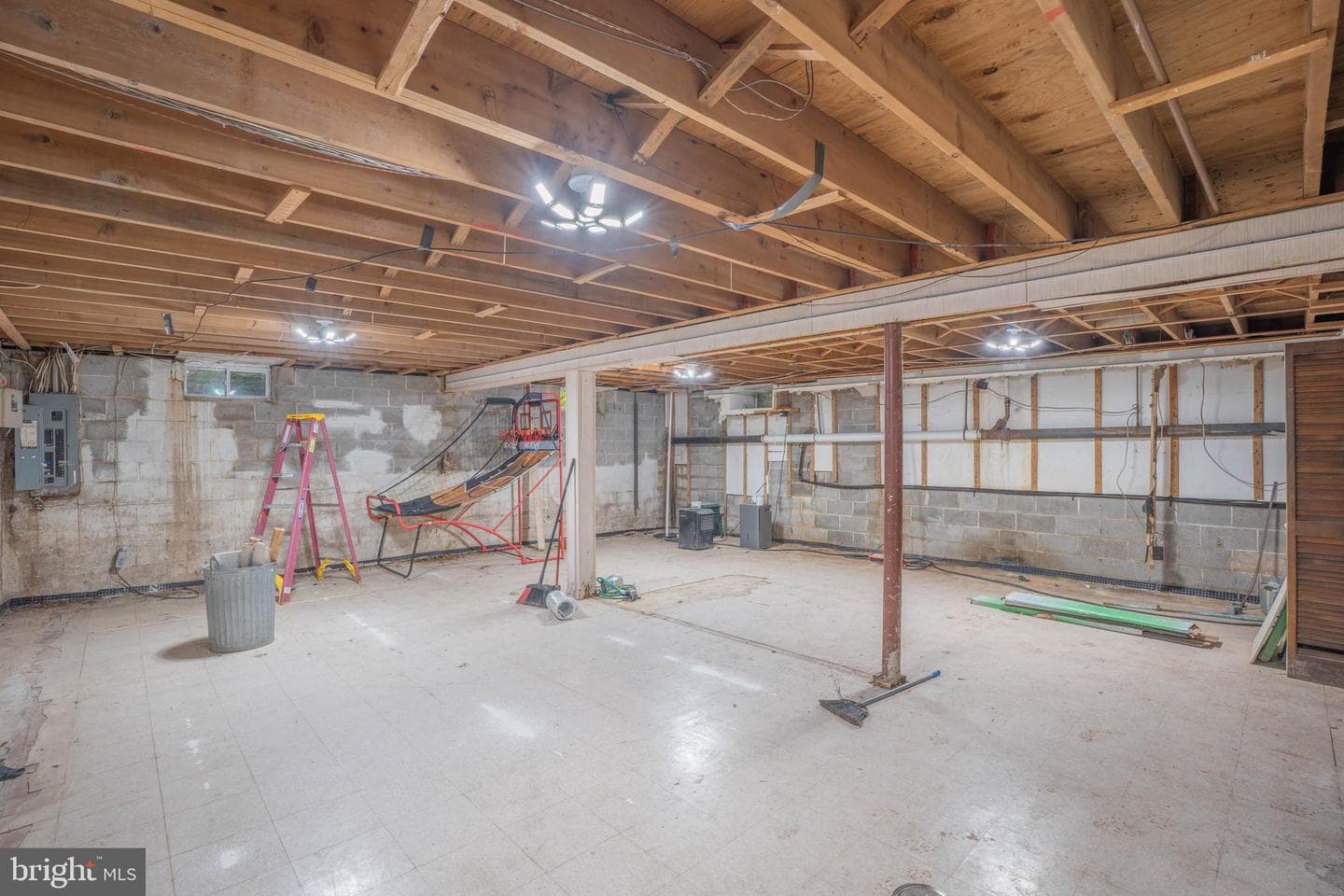 1535 Fieldwood Road photo 32