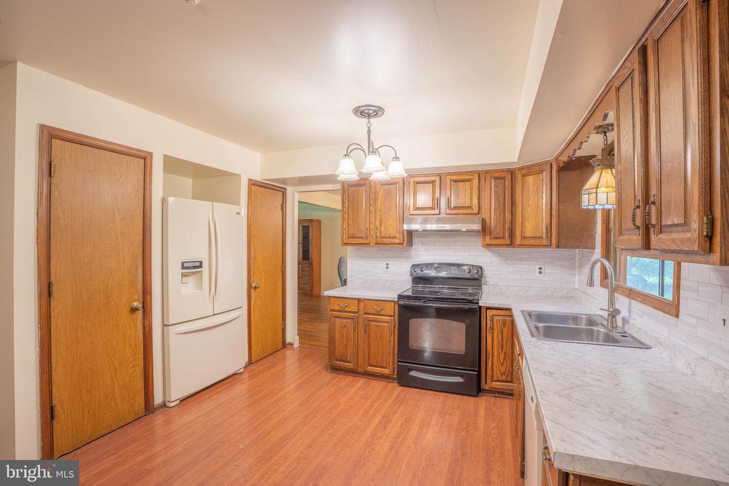 1535 Fieldwood Road photo 9