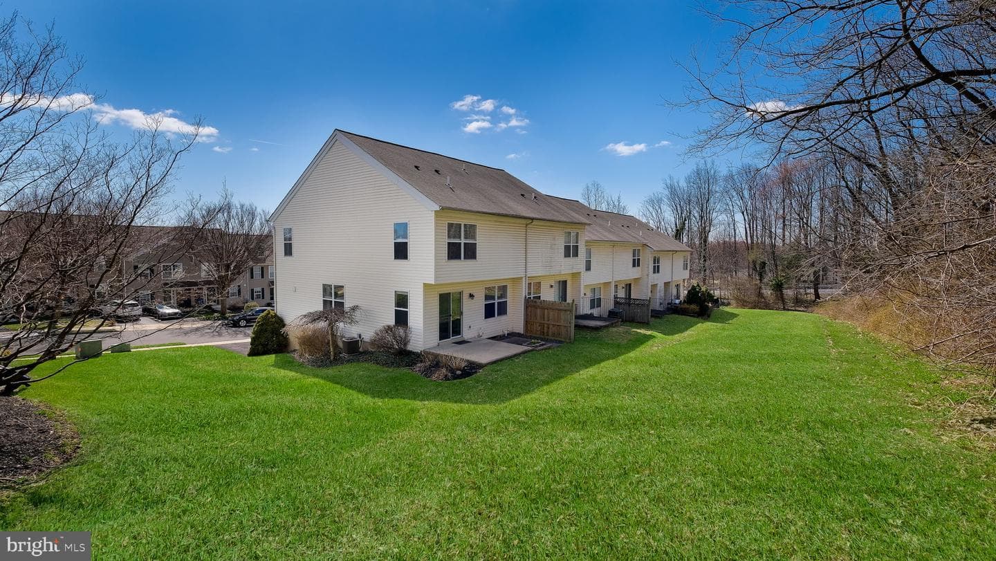 4570 Louise Saint Claire Dr photo 36