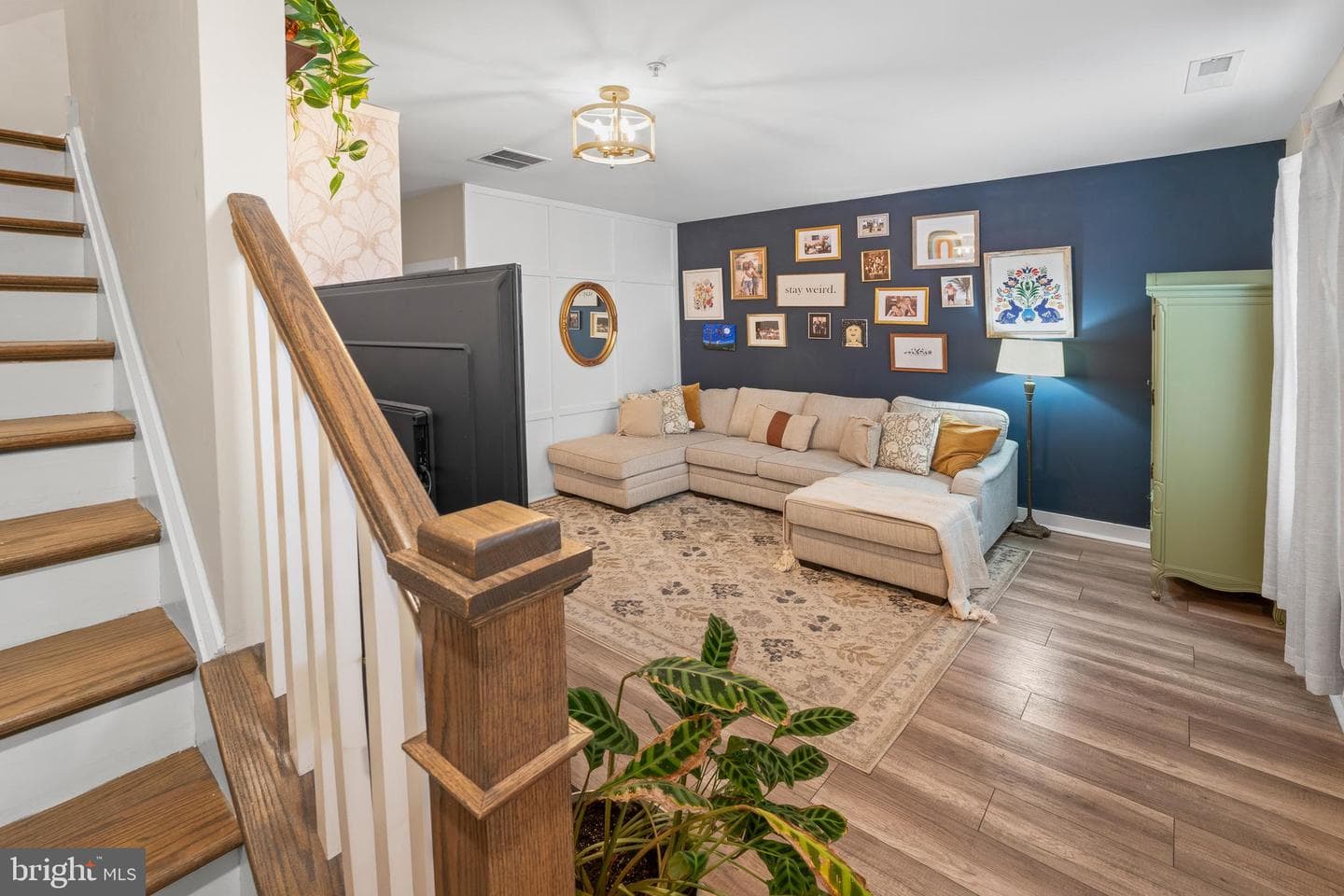 146 Park Place photo 4