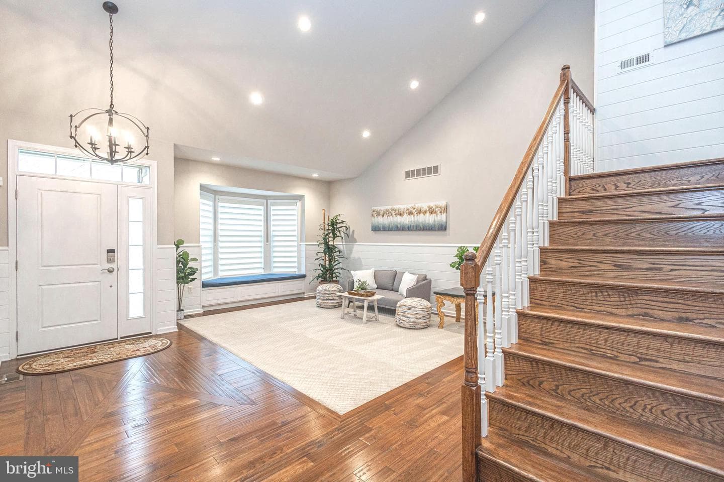 1114 Webb Drive photo 3