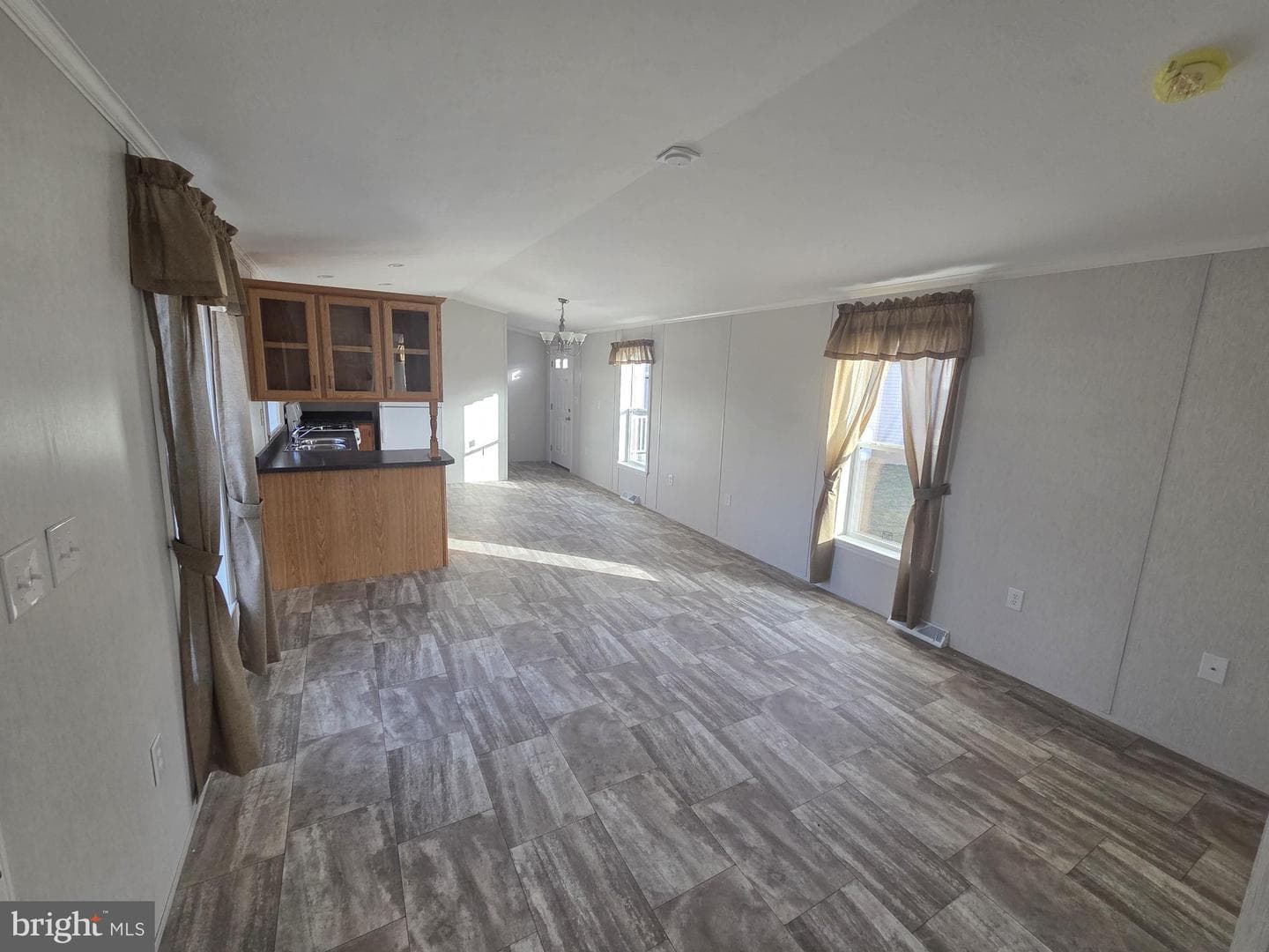1 Laurel Terrace photo 3