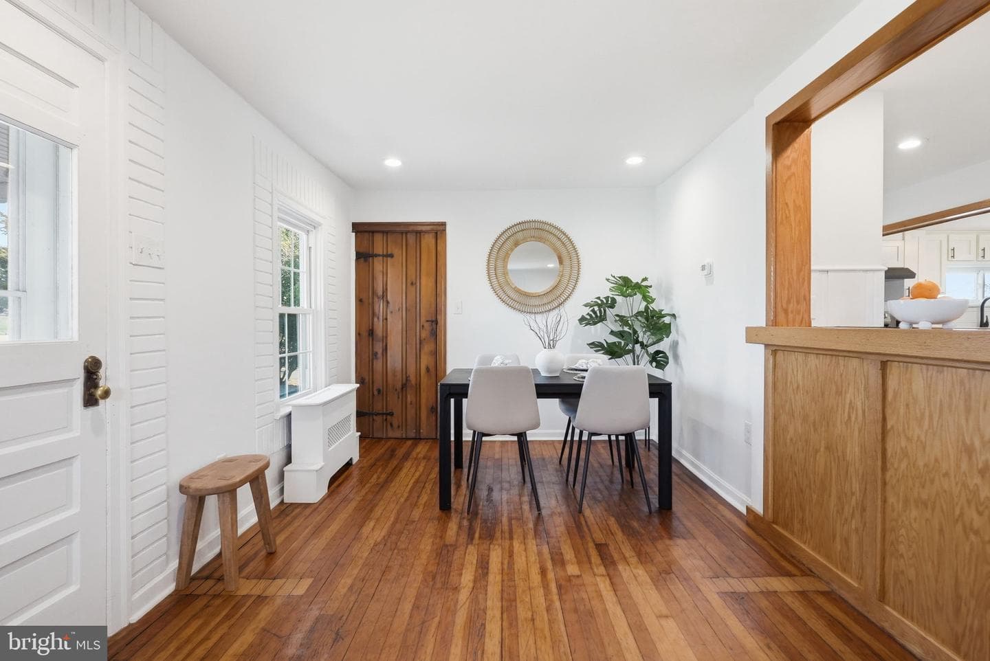 292 Walter Road photo 8