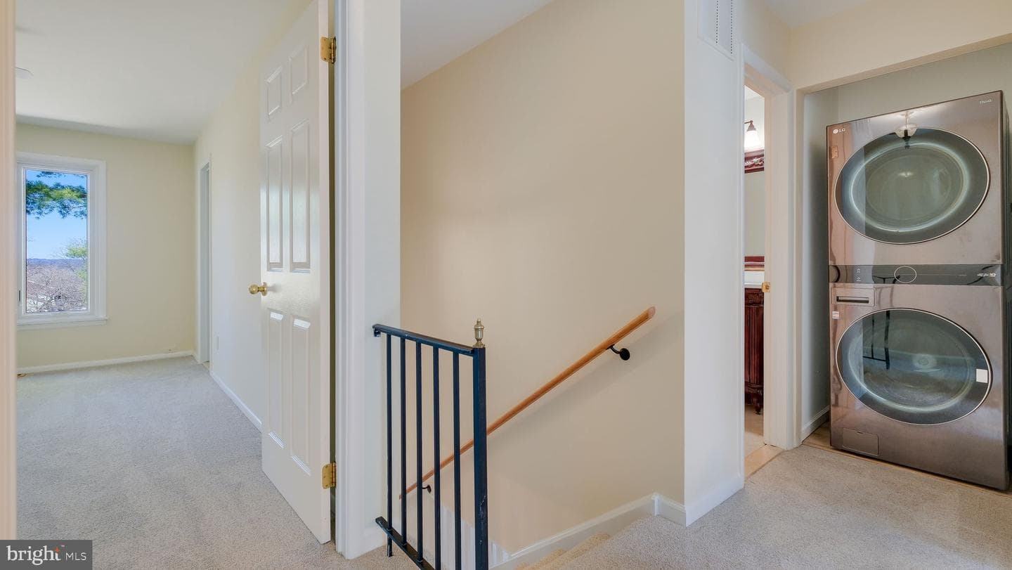 11 Eden Roc Street photo 27