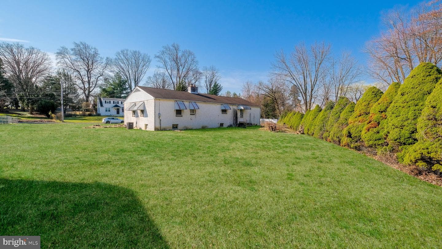 8 Village Drive photo 21