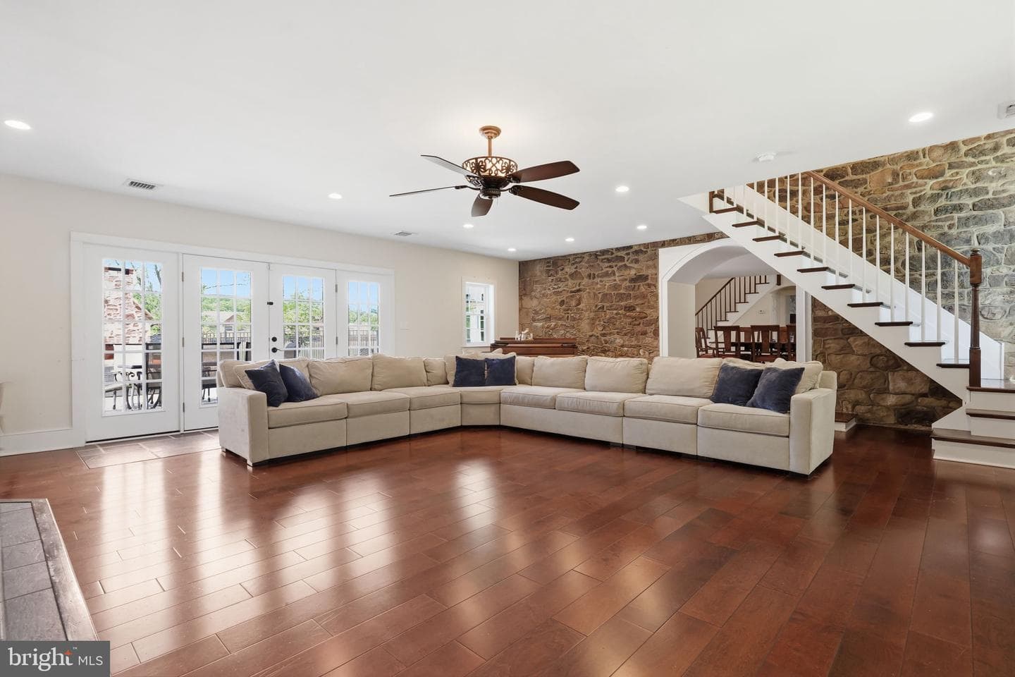 1682 Clydesdale Circle photo 10