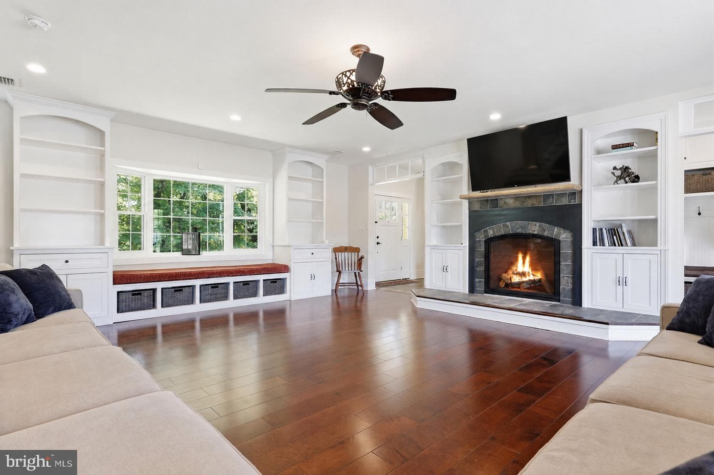 1682 Clydesdale Circle photo 11