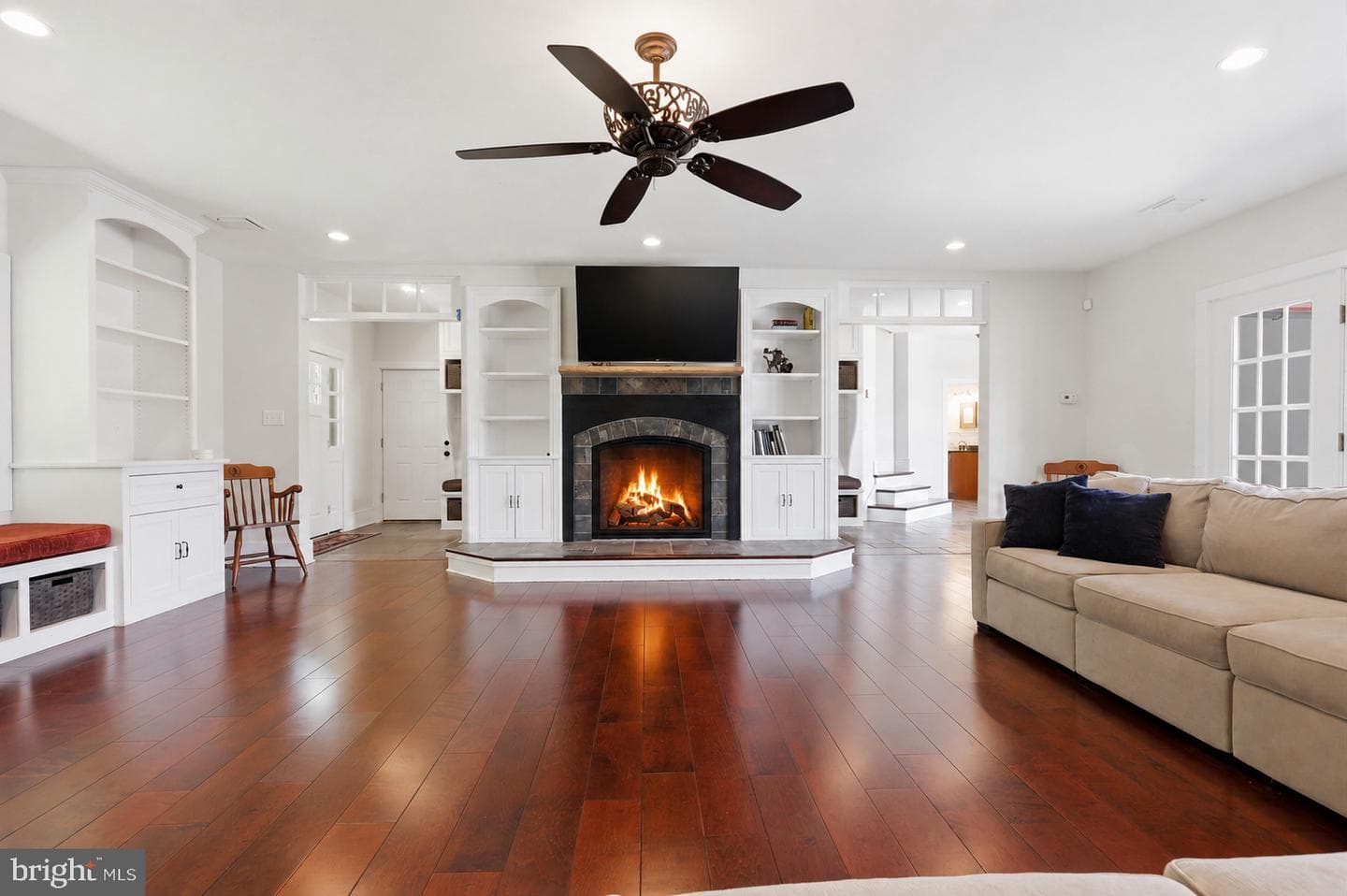 1682 Clydesdale Circle photo 12