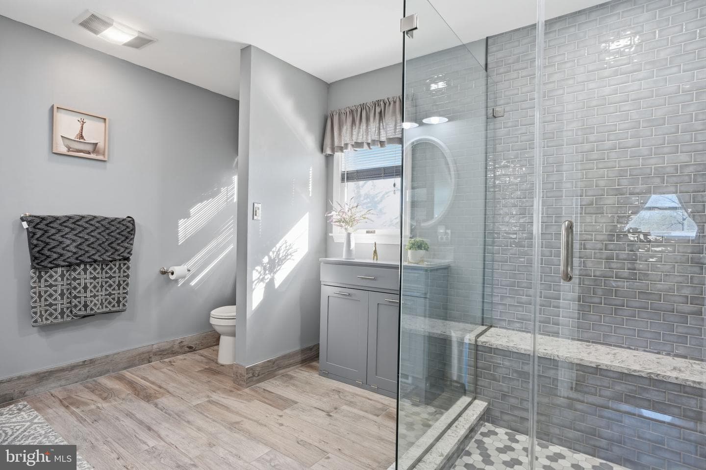 429 Grand Avenue photo 26