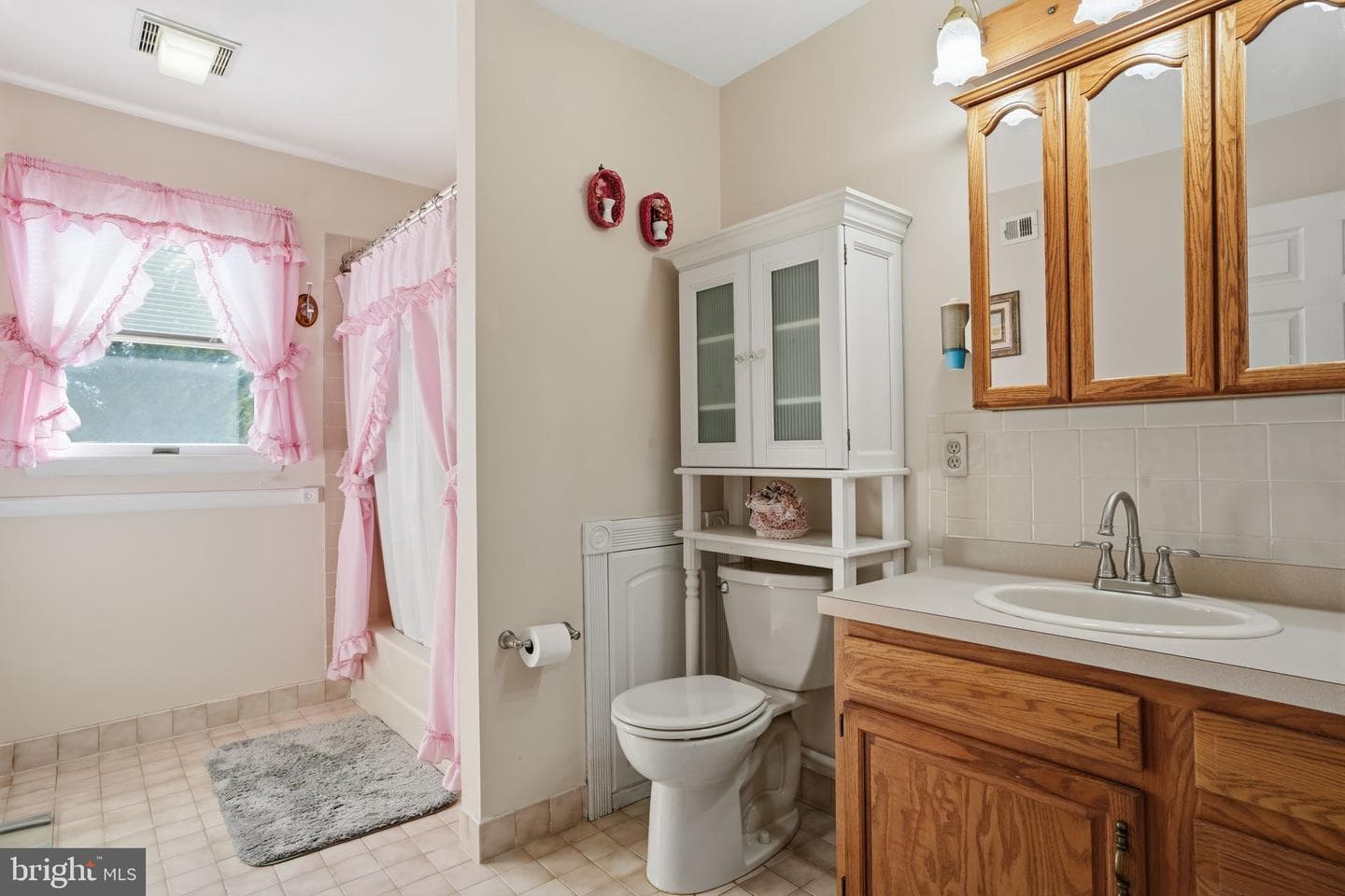 429 Grand Avenue photo 32