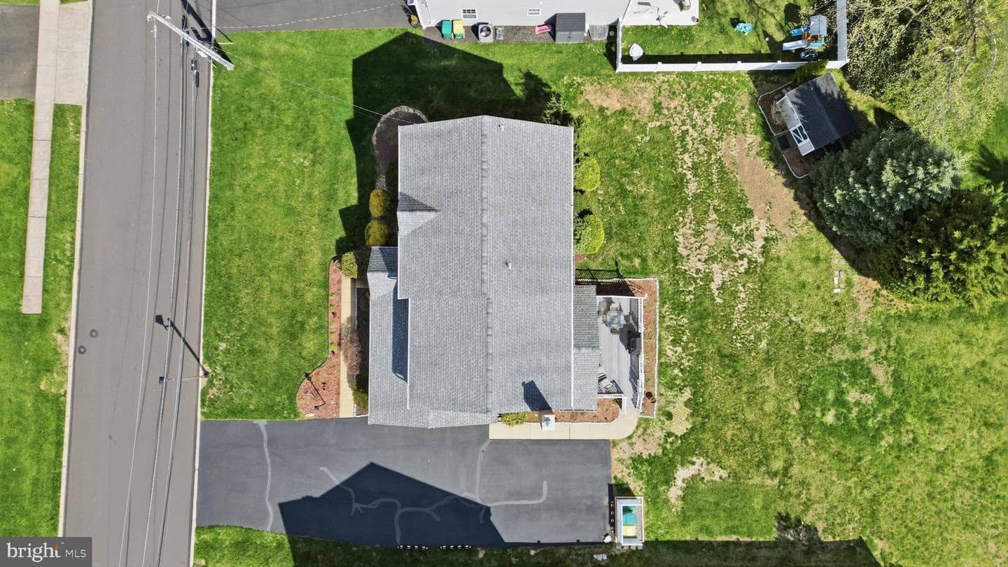 429 Grand Avenue photo 45