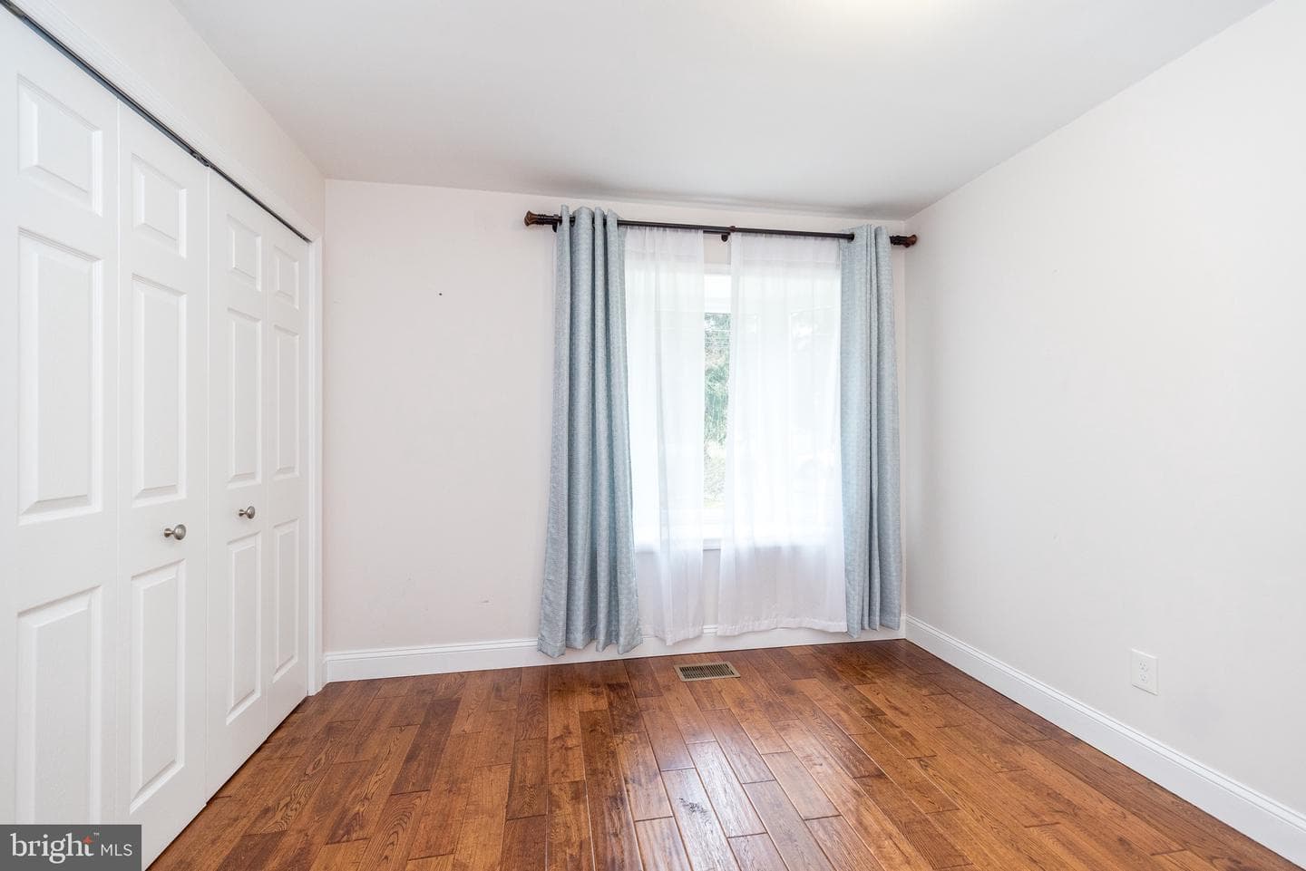 1630 Bonnie Brae Drive photo 17