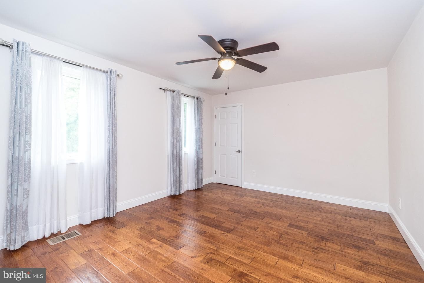 1630 Bonnie Brae Drive photo 18