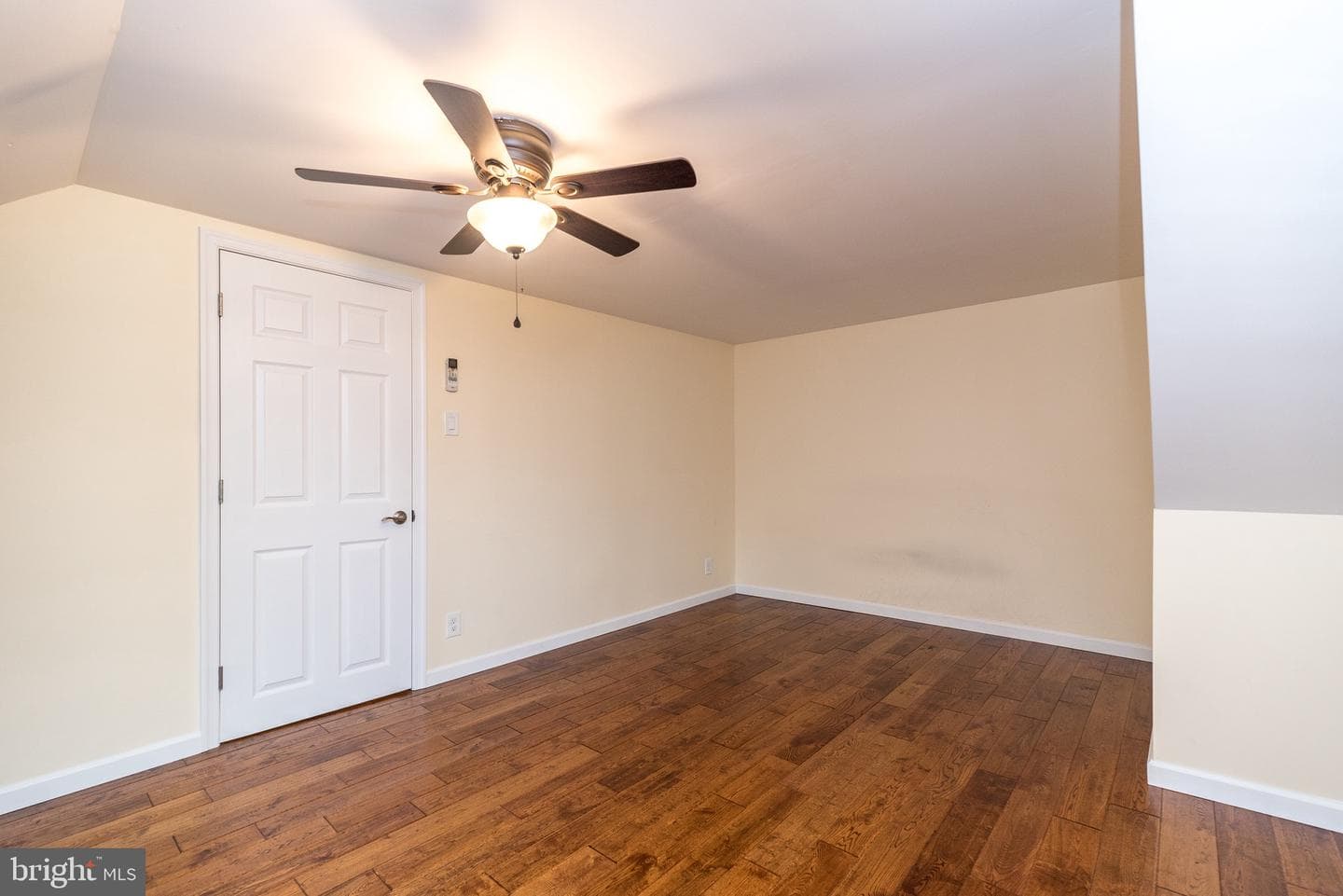 1630 Bonnie Brae Drive photo 8