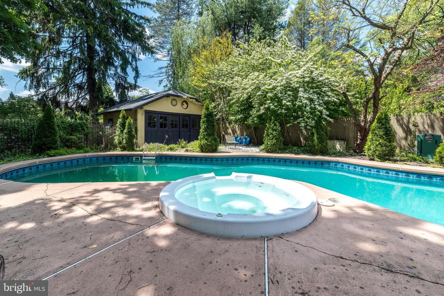 825 Highland Avenue photo 22