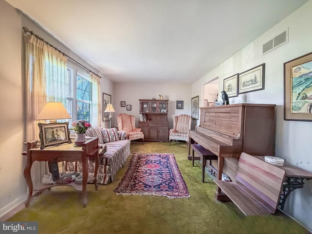 1007 Dick Avenue photo 3