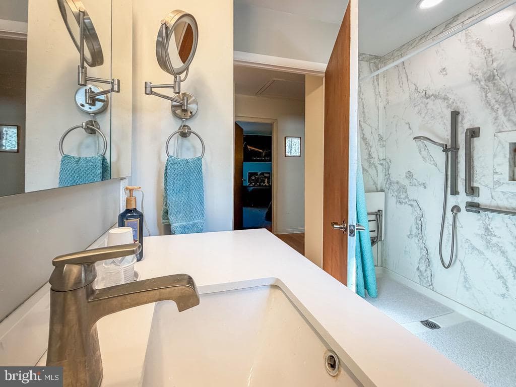 1007 Dick Avenue photo 30