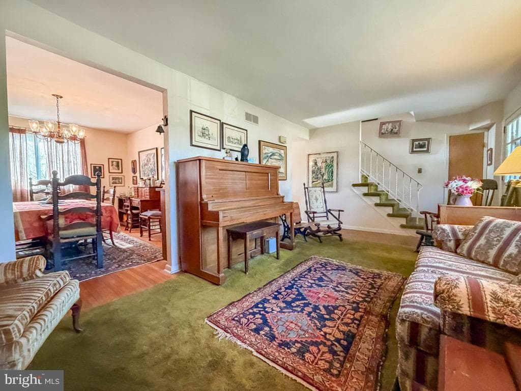 1007 Dick Avenue photo 4