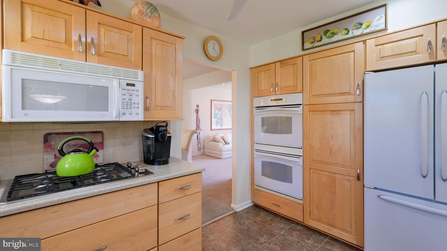 73 Springwood Drive photo 20