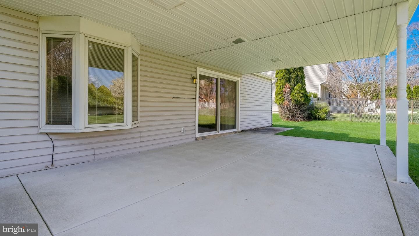 73 Springwood Drive photo 46