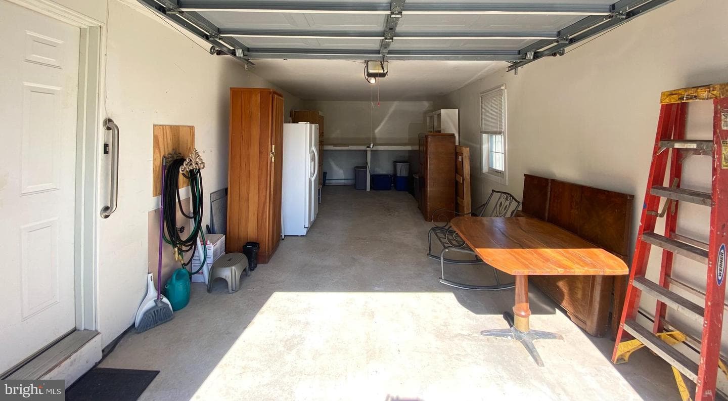 449 Grouse Court W photo 36