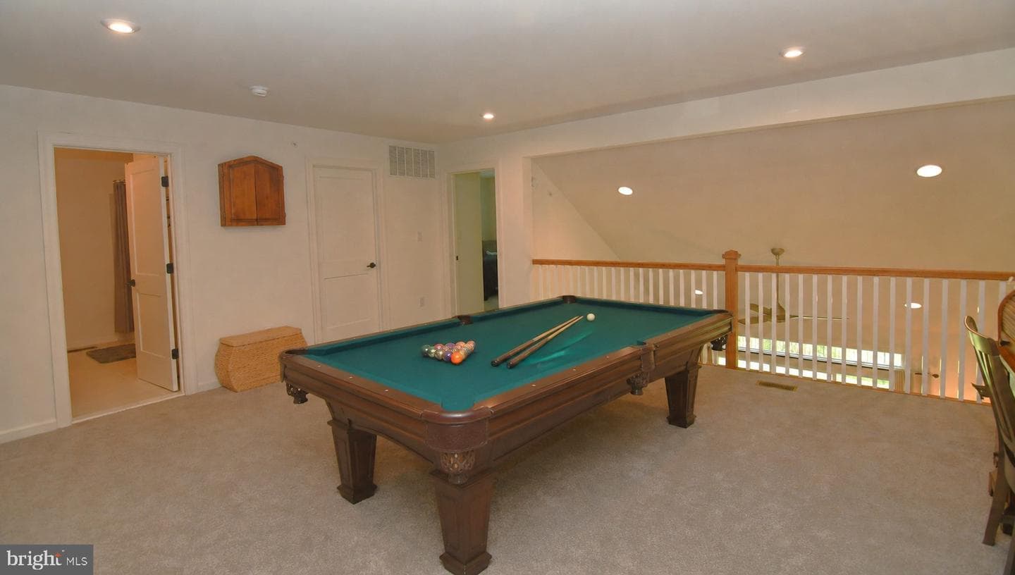 924 Holden Court photo 22