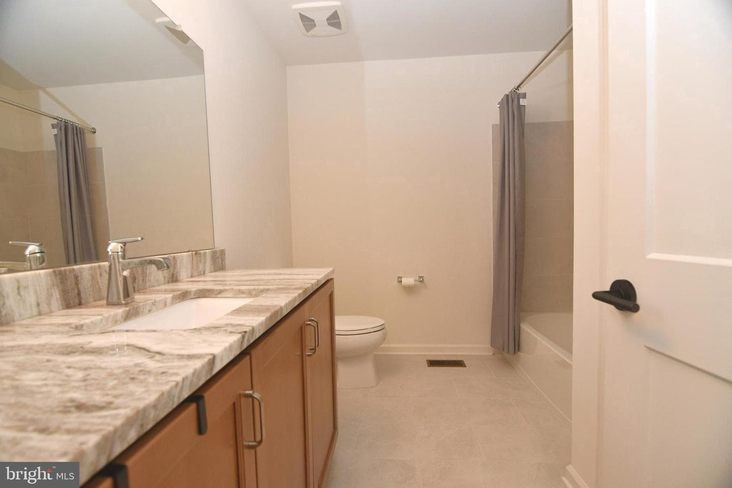 924 Holden Court photo 27