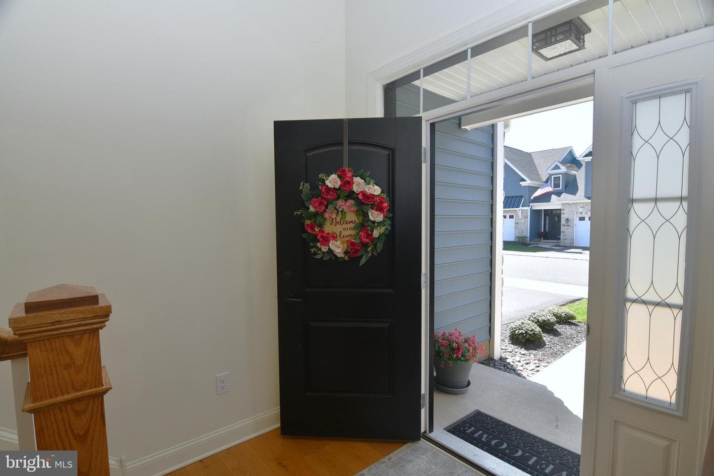 924 Holden Court photo 4