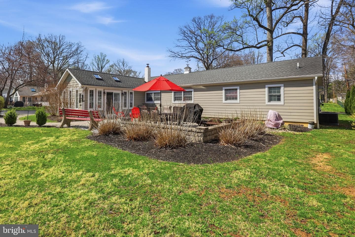 2 Simpson Drive photo 32