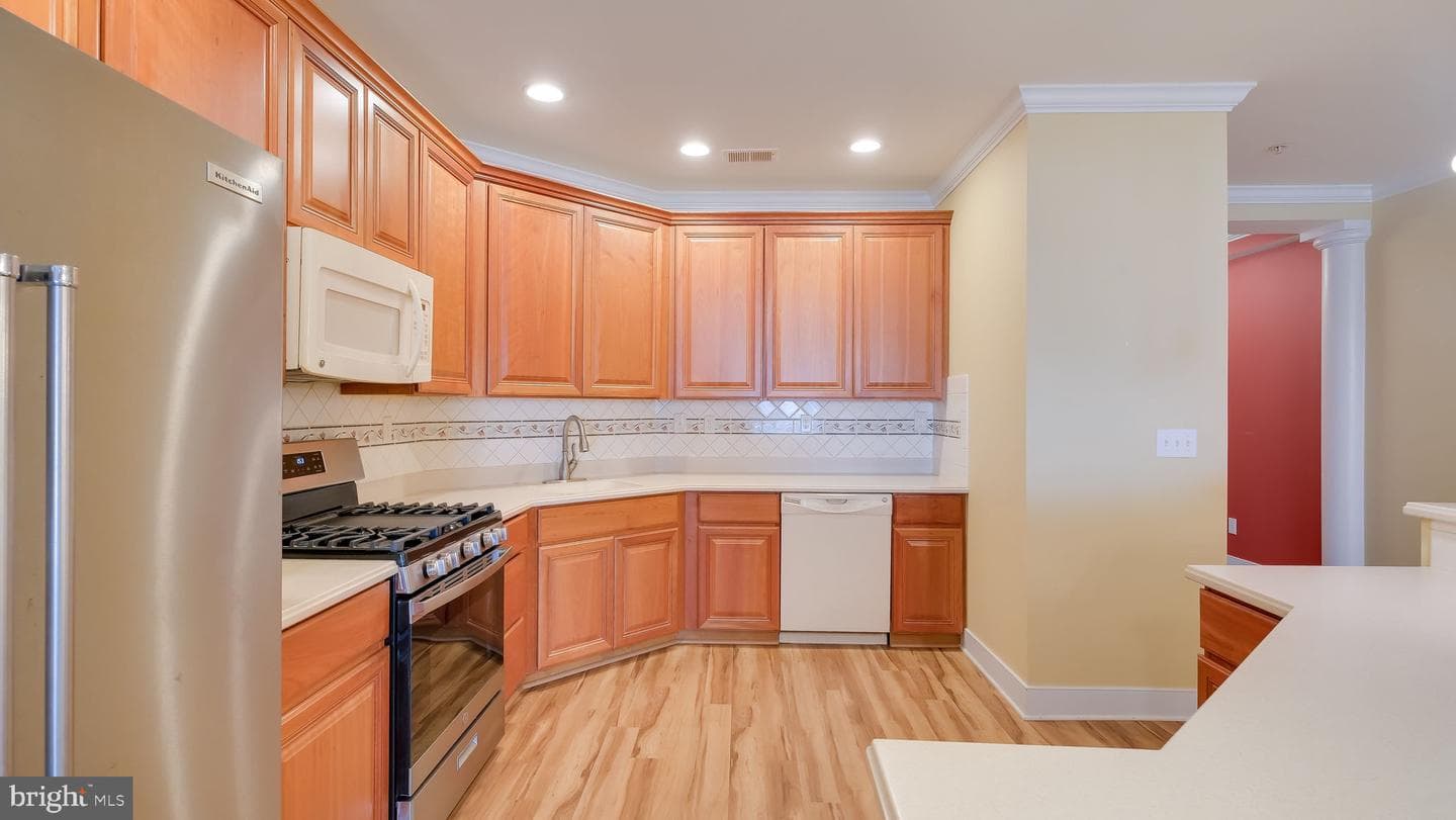 1218 Meridian Boulevard #1218 photo 14