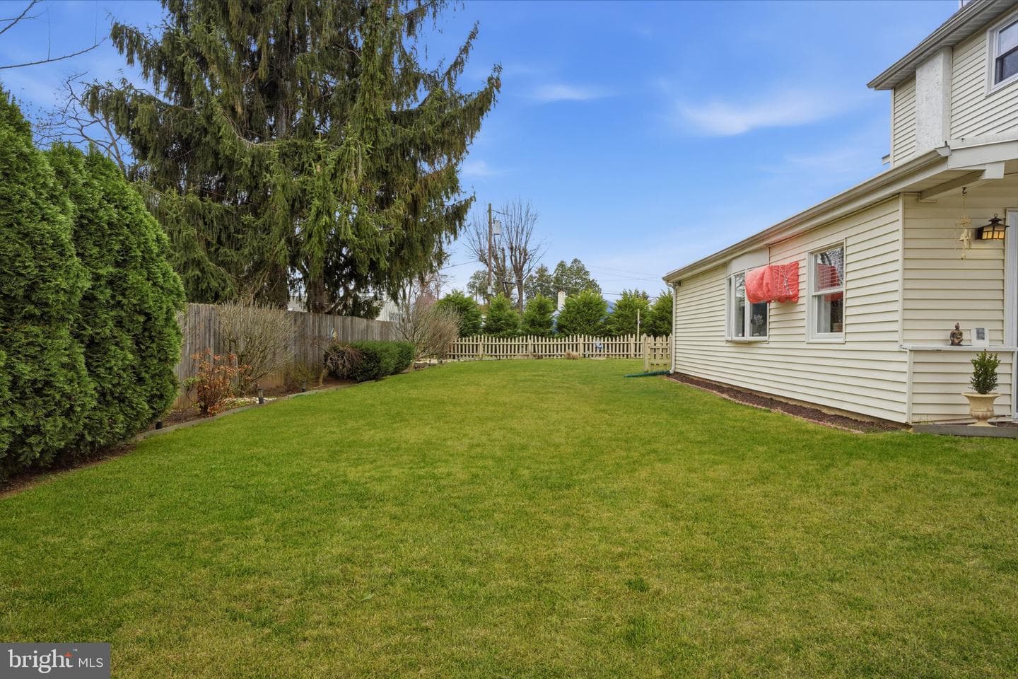 211 Longview Avenue photo 40
