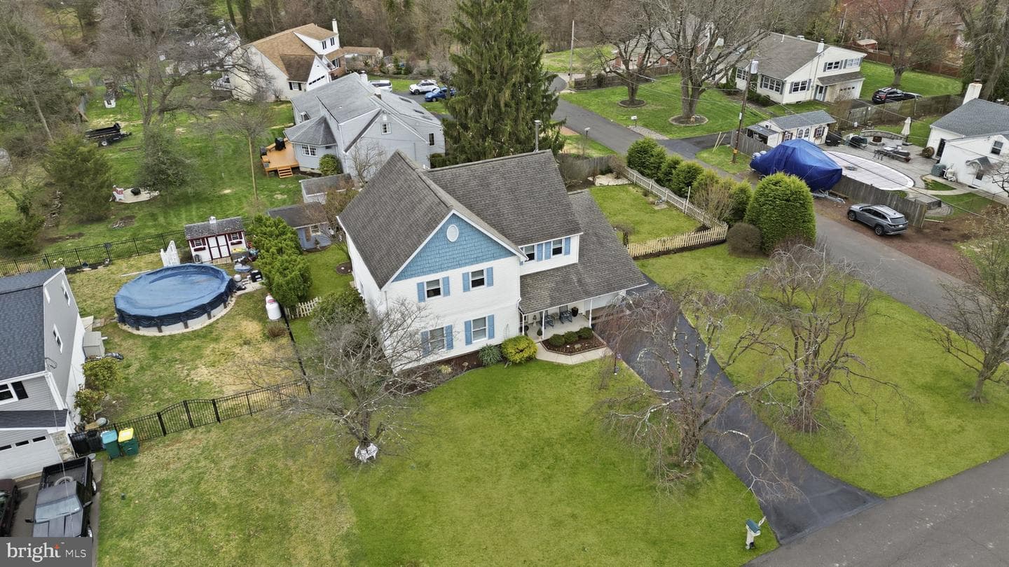 211 Longview Avenue photo 49