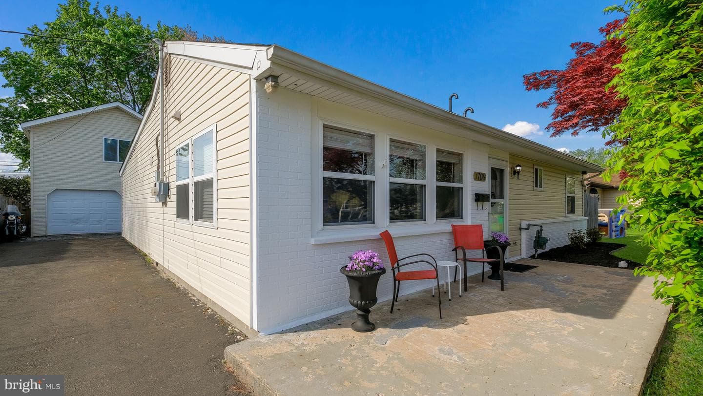 1706 Susan Avenue photo 5