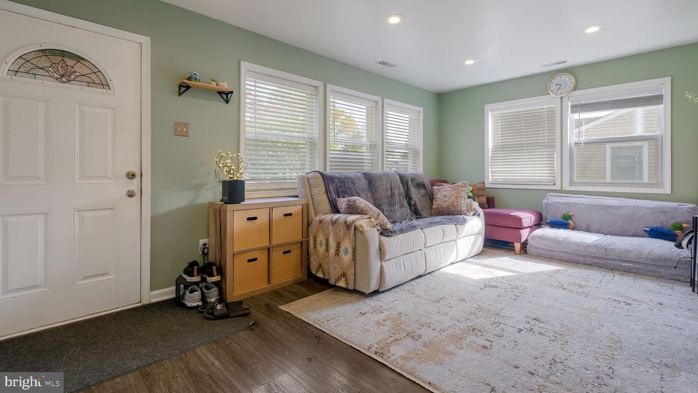 1706 Susan Avenue photo 6