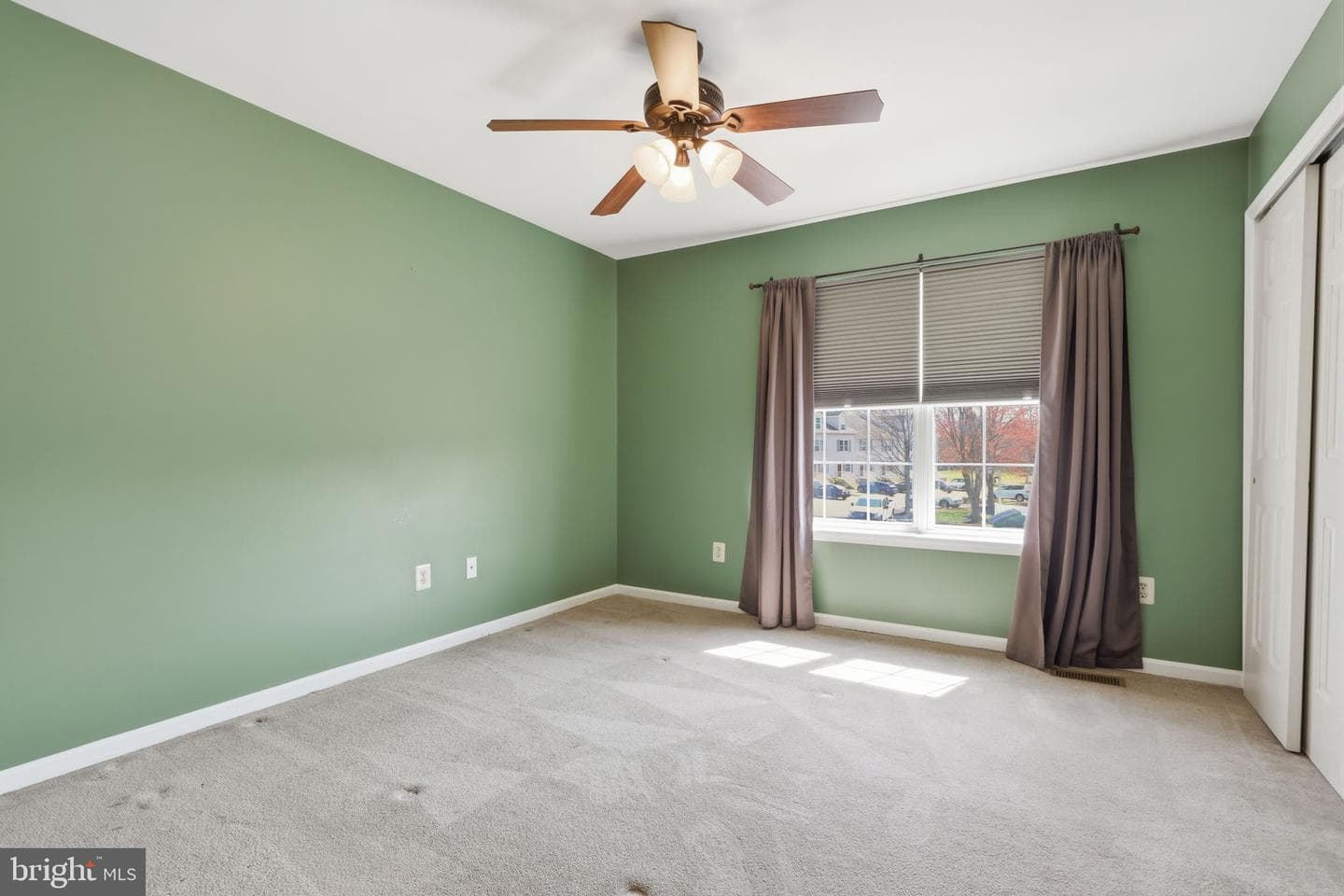 33 Carriage Knoll Court photo 15