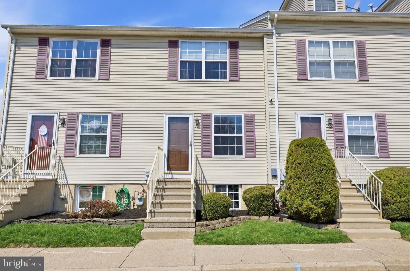 33 Carriage Knoll Court photo 3