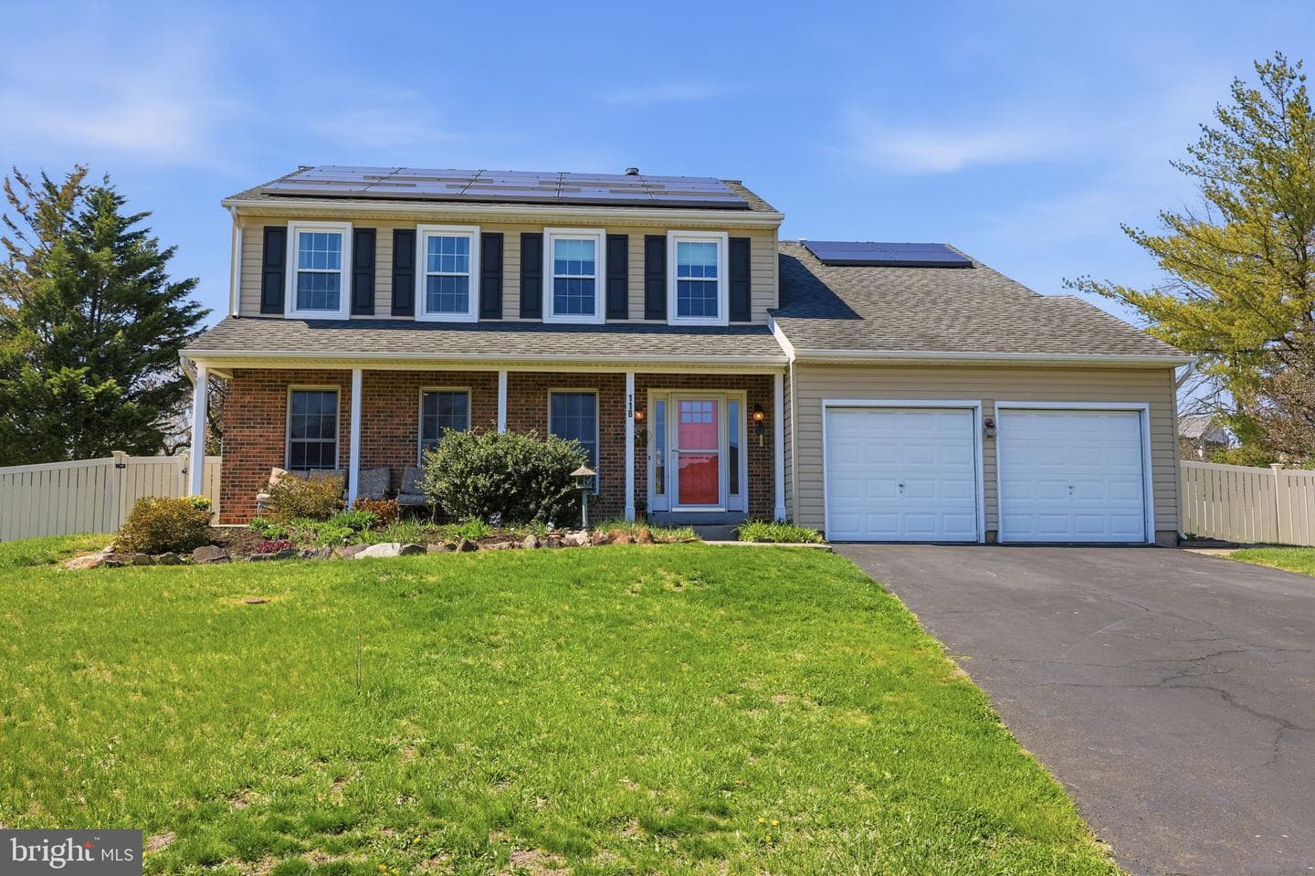 118 Lesha Drive photo 2