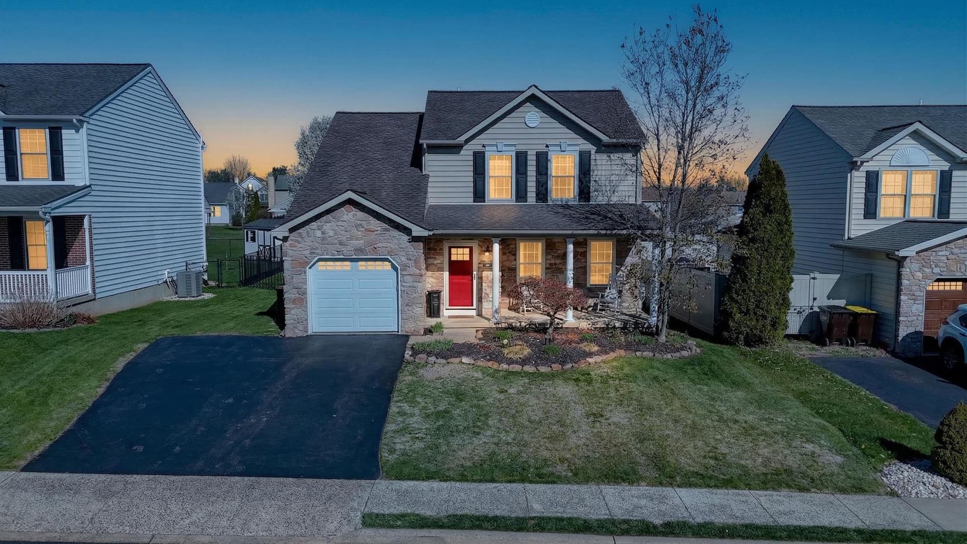 2040 Valley View Drive photo 2