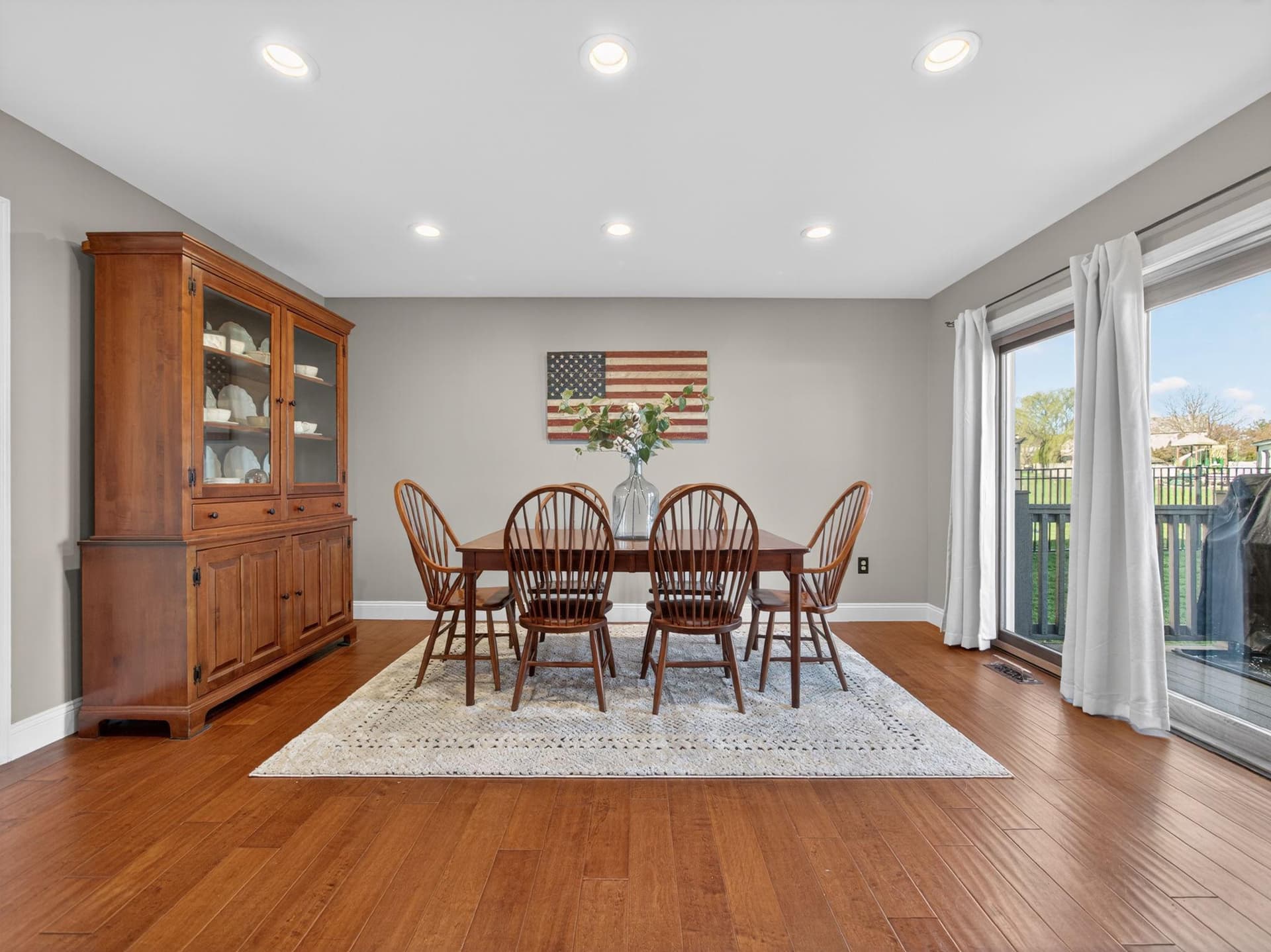 2040 Valley View Drive photo 22